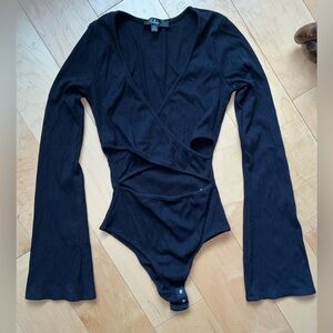 Lulu's Elegant Black Ribbed Top